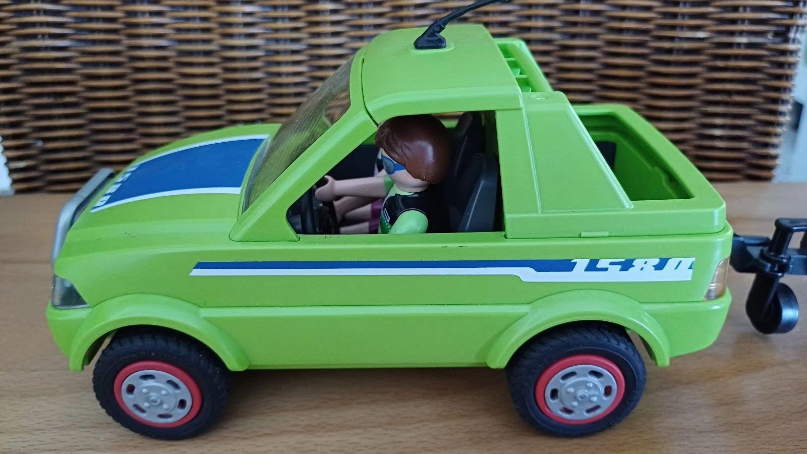 Playmobil vehicle and boat – photo 4